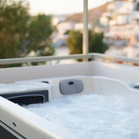 Sapphire Kythnos 아파트호텔 Mérichas