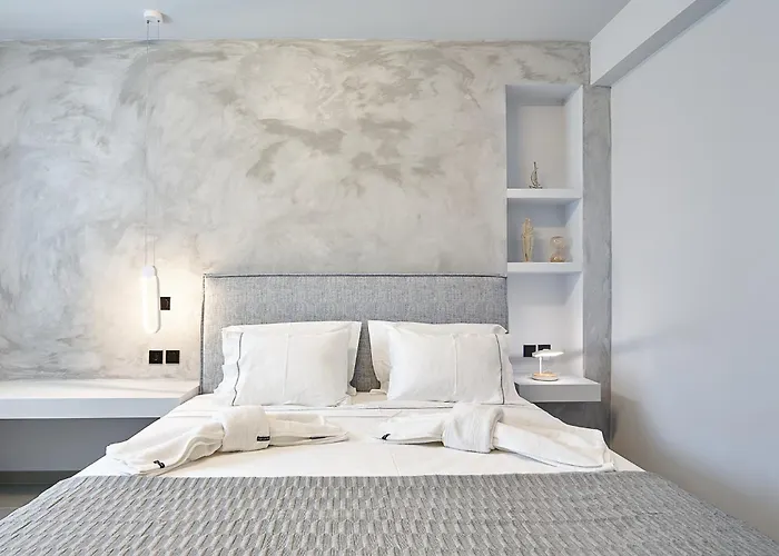 Sapphire Kythnos Mérichas